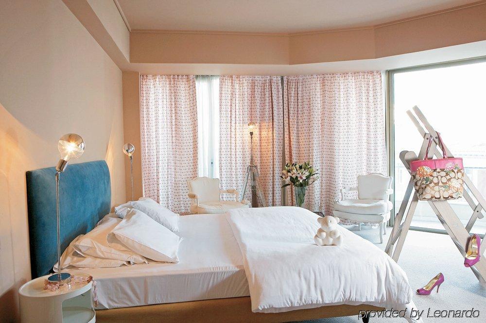 Hotel 2Fashion House Athens Bilik gambar
